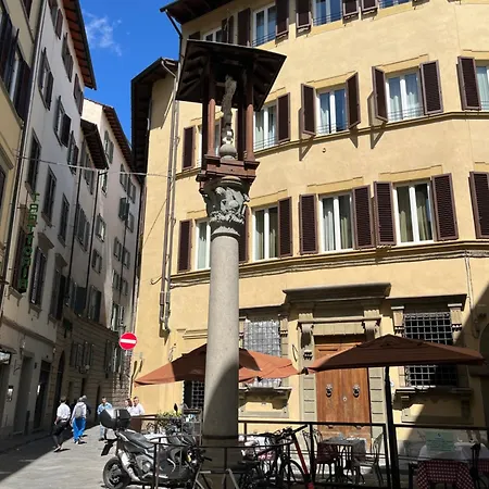 Cozy Duomo Dante Uffizi Firenze Central Exterior photo